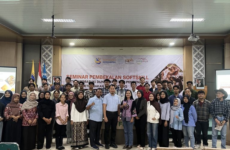 Seminar Pembekalan Softskill Untuk Memasuki Dunia Kerja dan Pengenalan Industri Peternakan Sapi Potong Oleh PT. Juang Jaya Abdi Alam